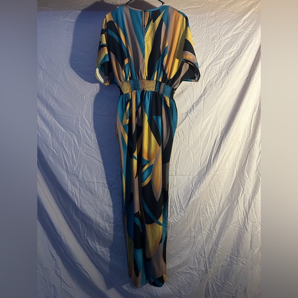 Multicolor Romper - Picture 3 of 3